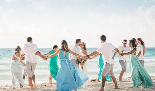 Hearing produce mythology Roupa para casamento na praia: veja como escolher a sua
