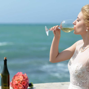 imagem-como-escolher-e-calcular-bebidas-para-casamento-na-praia