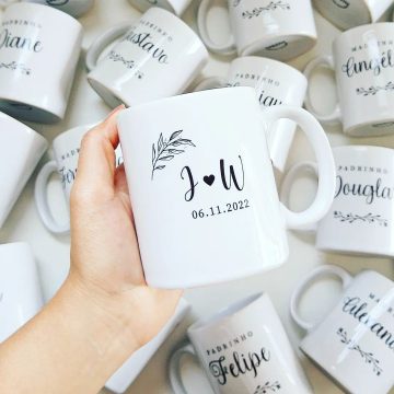 canecas personalizadas para presente de padrinhos de casamento