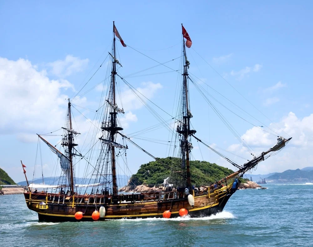 imagem-barco-passeio-escuna-florianopolis