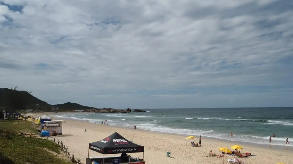 imagem-praia-mole-florianopolis-sc