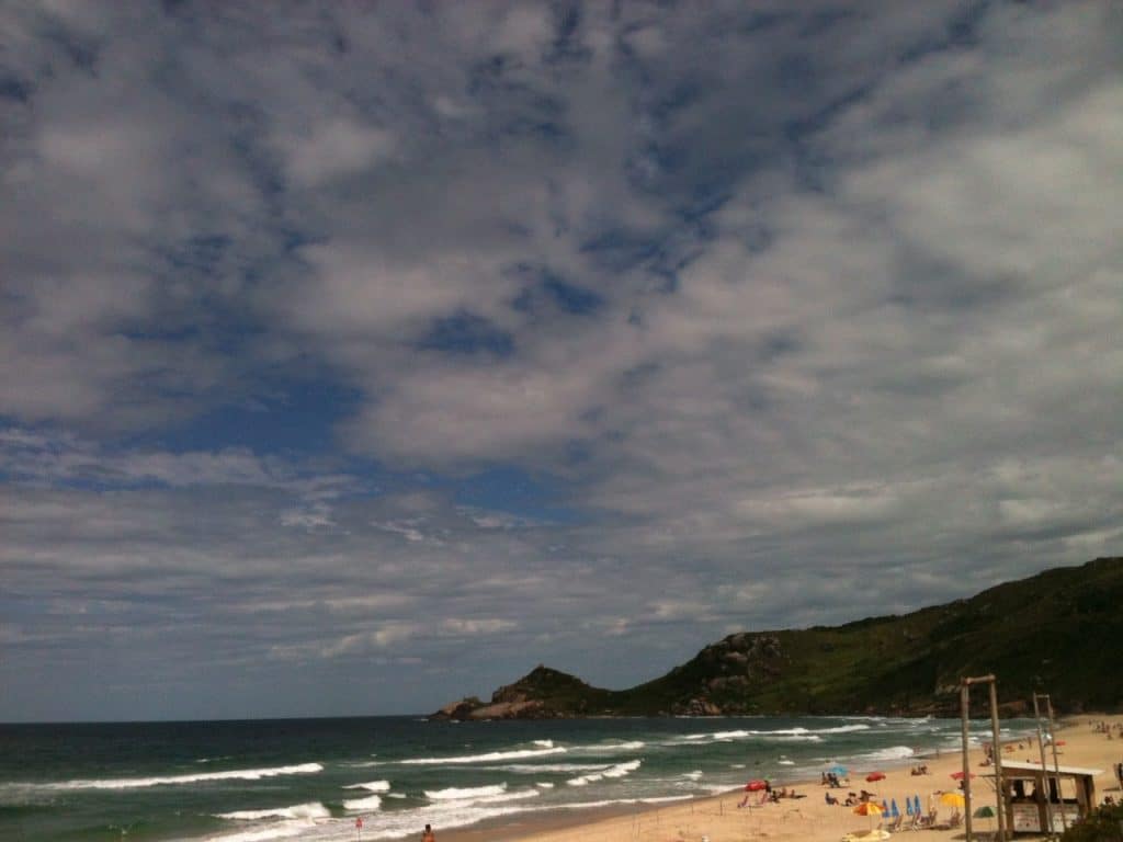 imagem-praia-mole-florianopolis-sc