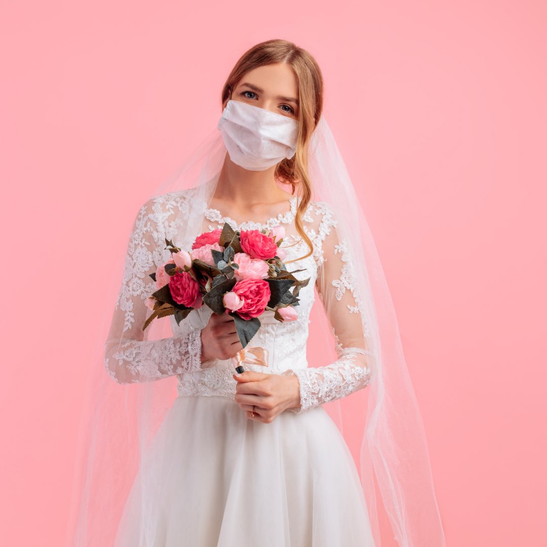 imagem de noiva casando na pandemia de mascara