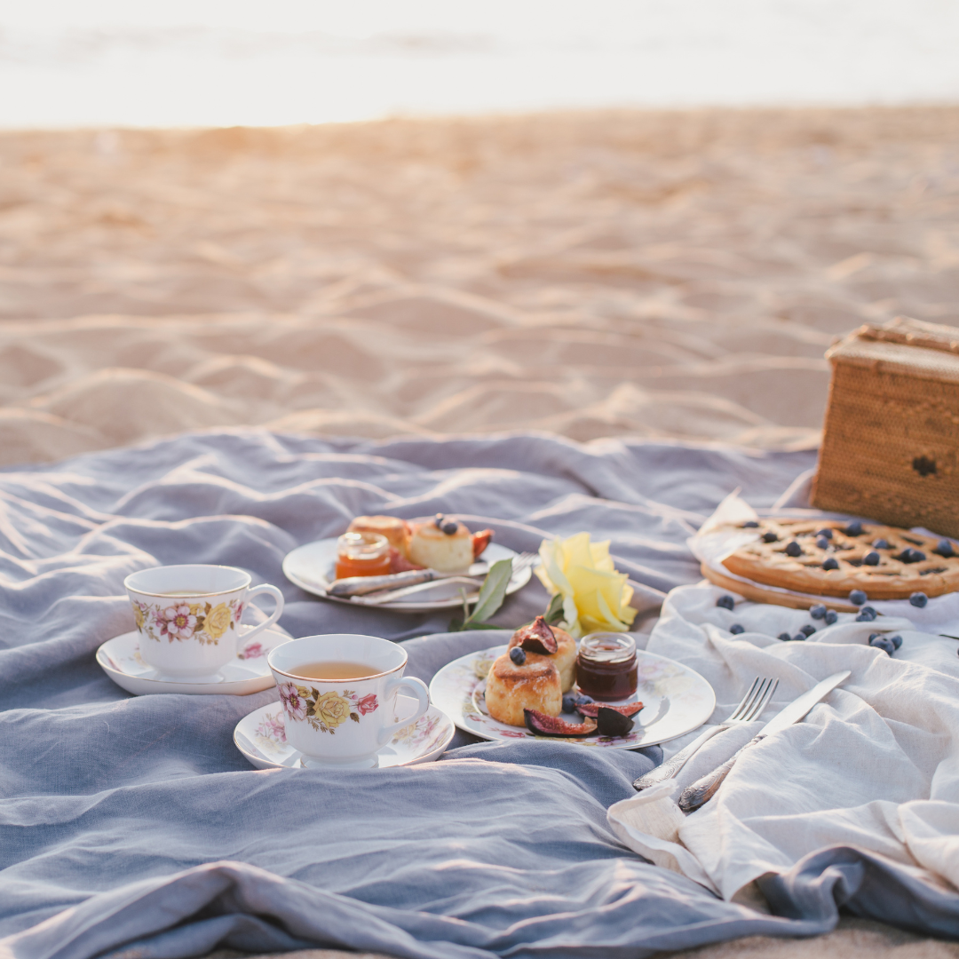 piquenique romântico na praia