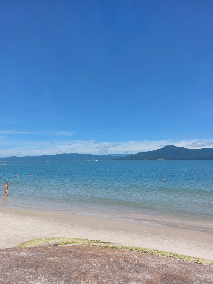 praia da Daniela em Florianópolis