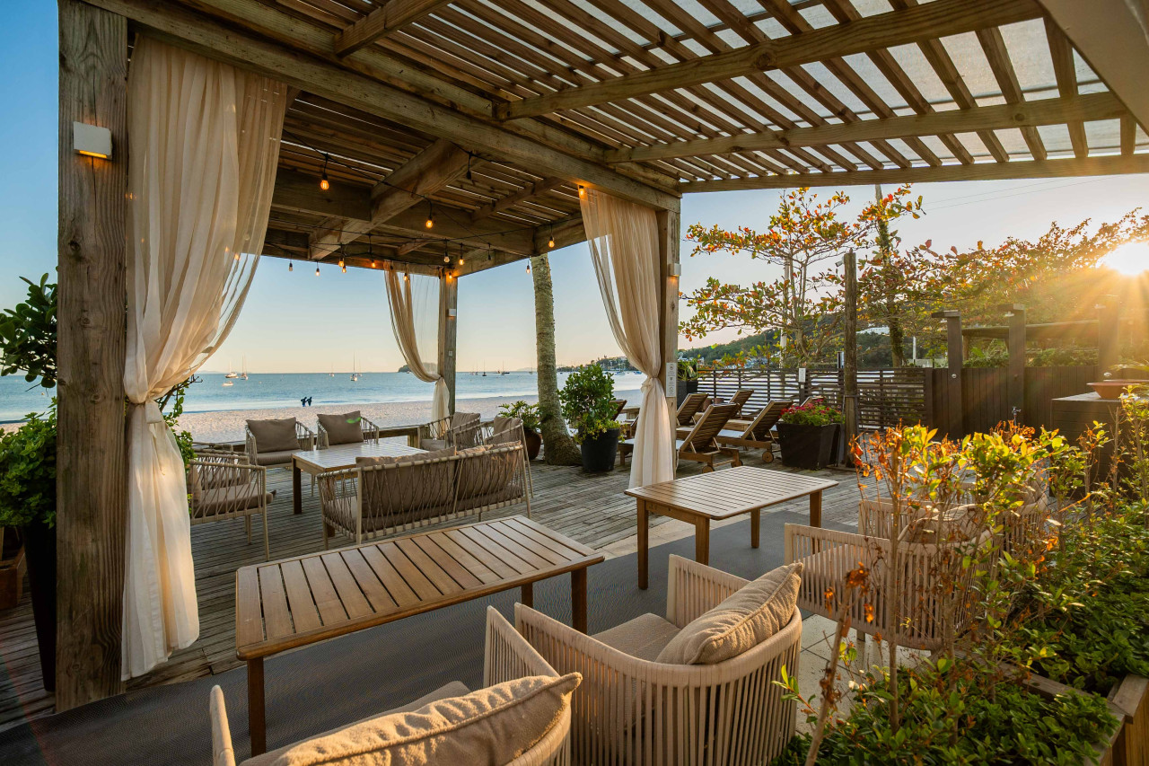 imagem dos sofás do lounge da Pousada dos Sonhos